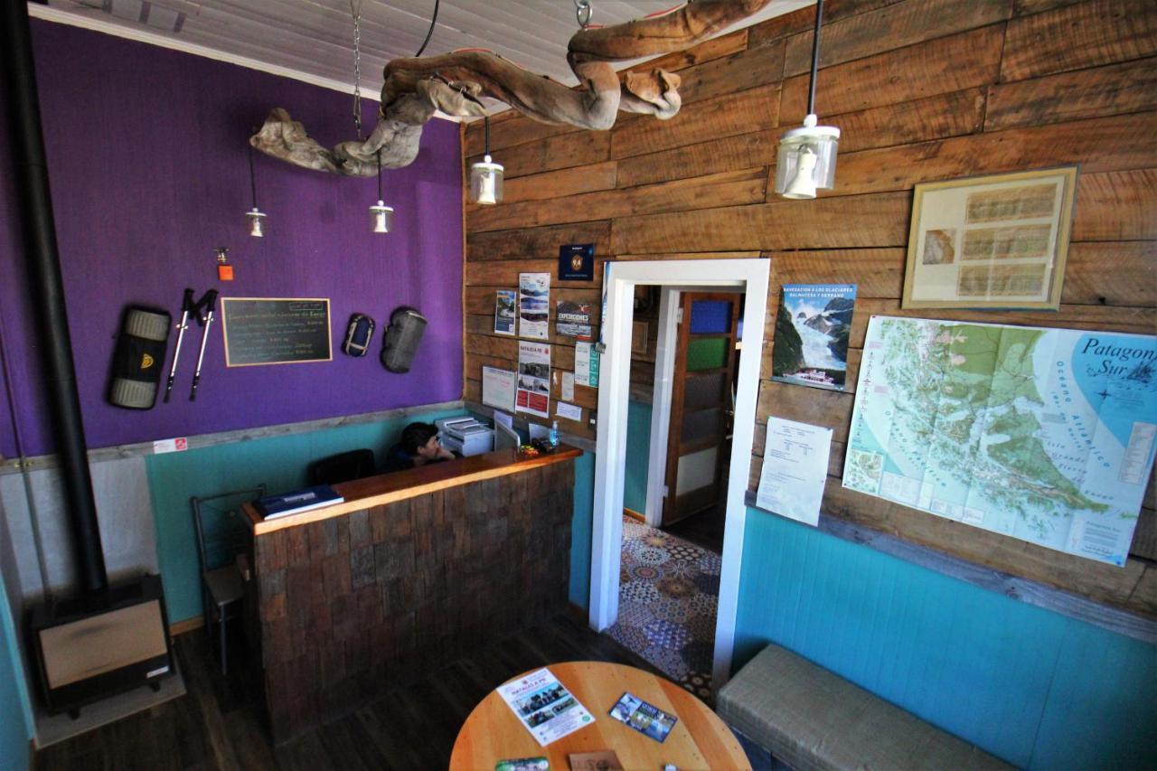 Corner Hostel Puerto Natales Exterior foto